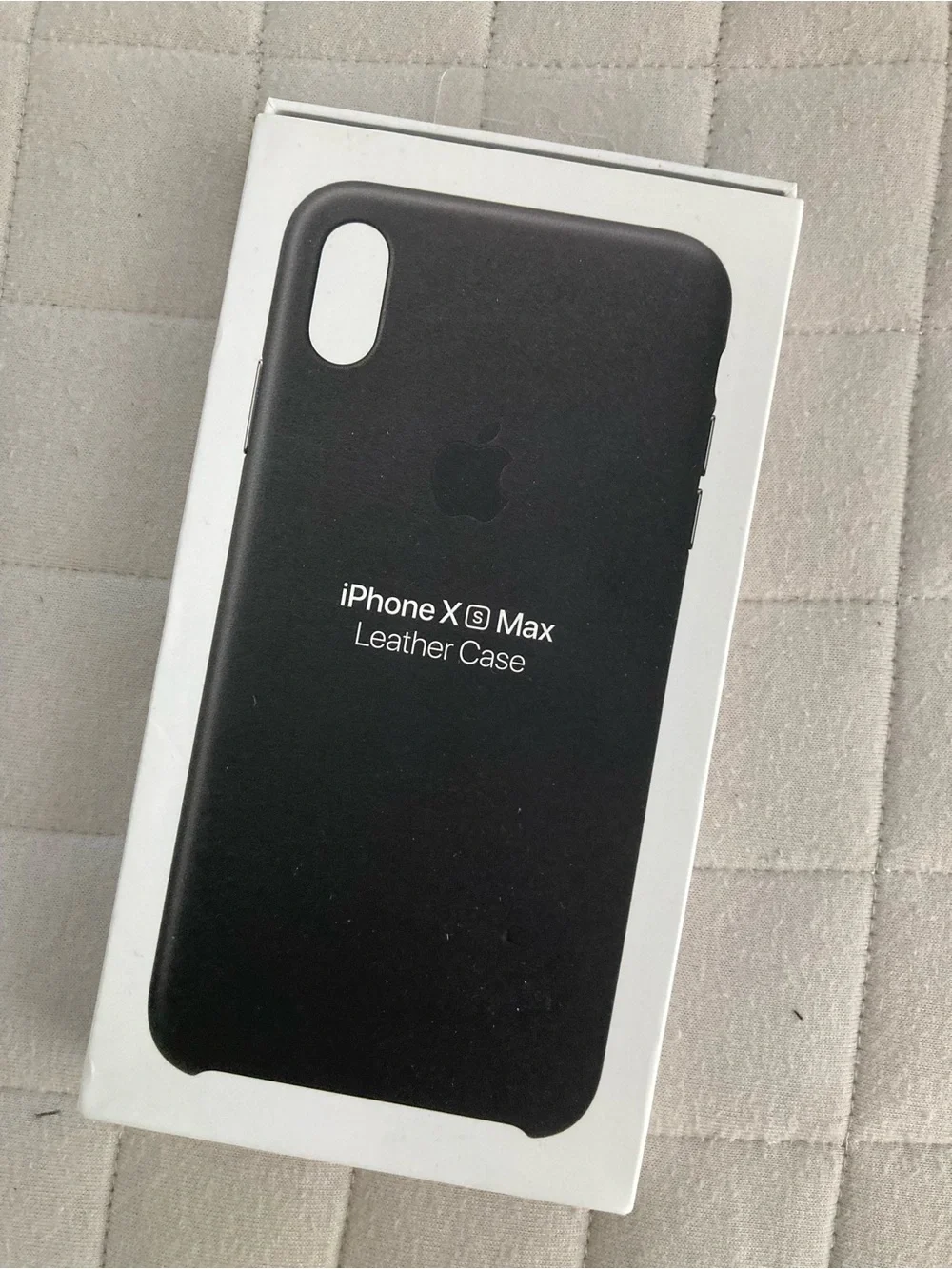 Apple Black Leather iPhone Xs Max Case in Retail Box